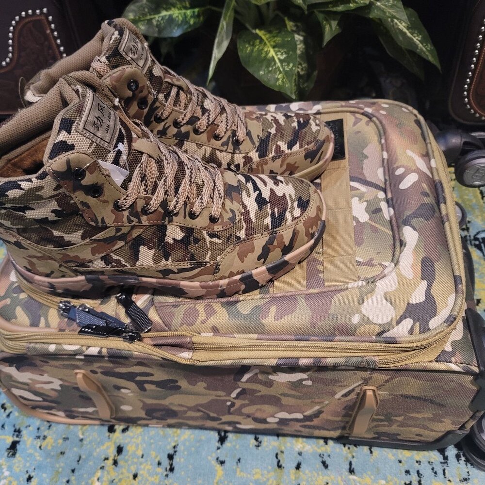 HIGHLAND TACTICAL ASTRO COLLECTION CARRY-ON 21" TRAVEL BAG